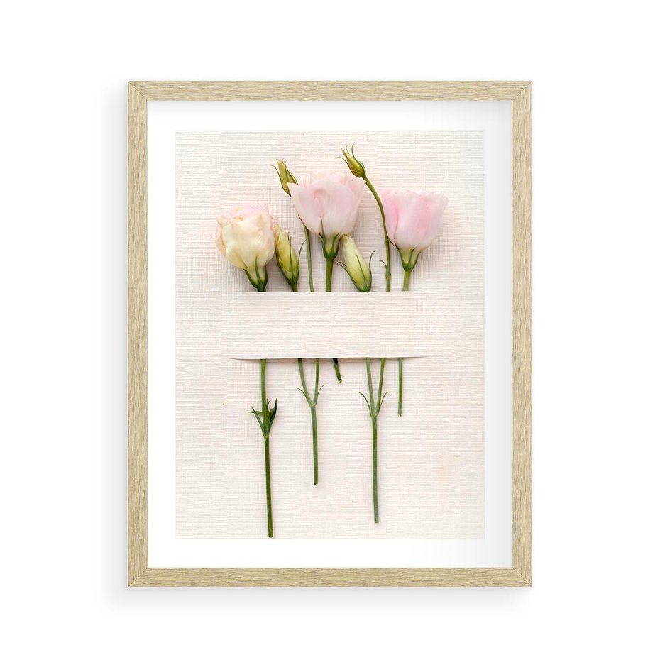 Plakat w ramie 40x50 - Białe kwiatowe uniesienia - białe, kwiaty - rama drewno