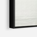 Obraz w ramie 70x50 - Spokój Plaży - fotografia, biała muszla na plaży - rama czarna