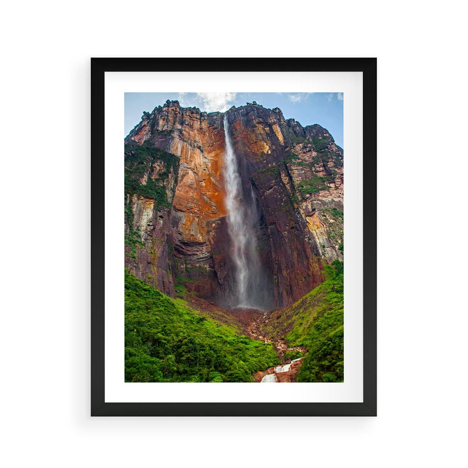 Plakat w ramie 40x50 - Górska siła wodospadów - wodospad, góra - rama czarna