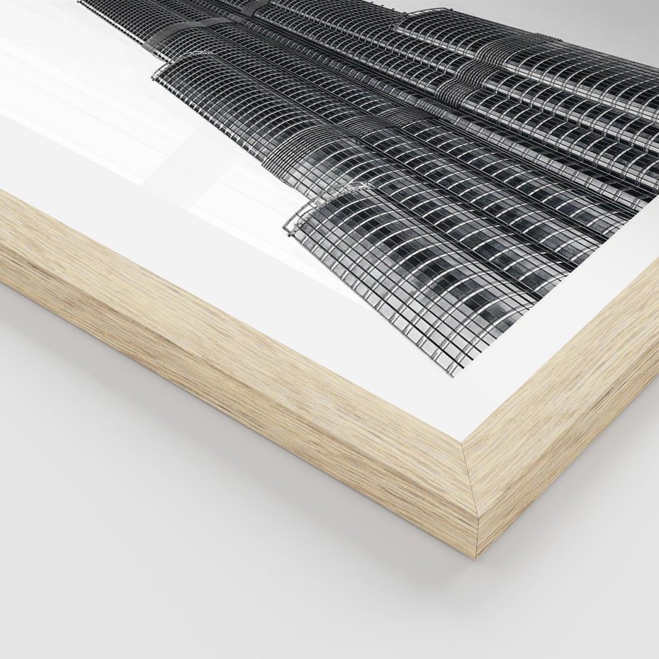 Plakat w ramie 30x40 - Wieżowiec w Monochromii - wieżowiec, architektura - rama drewno