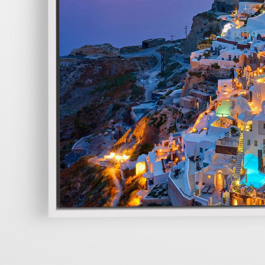 Obraz w ramie 80x80 - Wyblakłe wspomnienia gwiazd - Santorini, wieczór - rama biała
