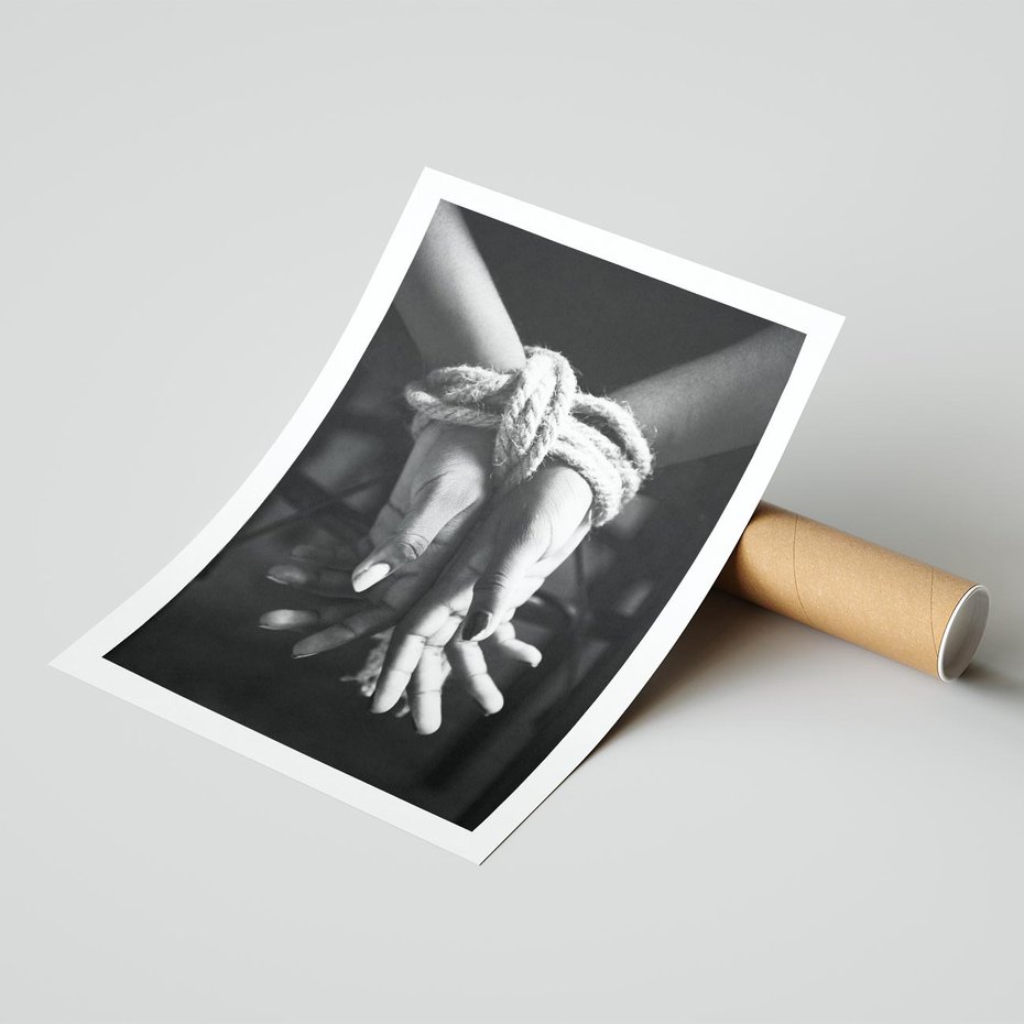 Plakat bez ramy 21x30 - Splątane Uczucia - czarno biała fotografia, artystyczna