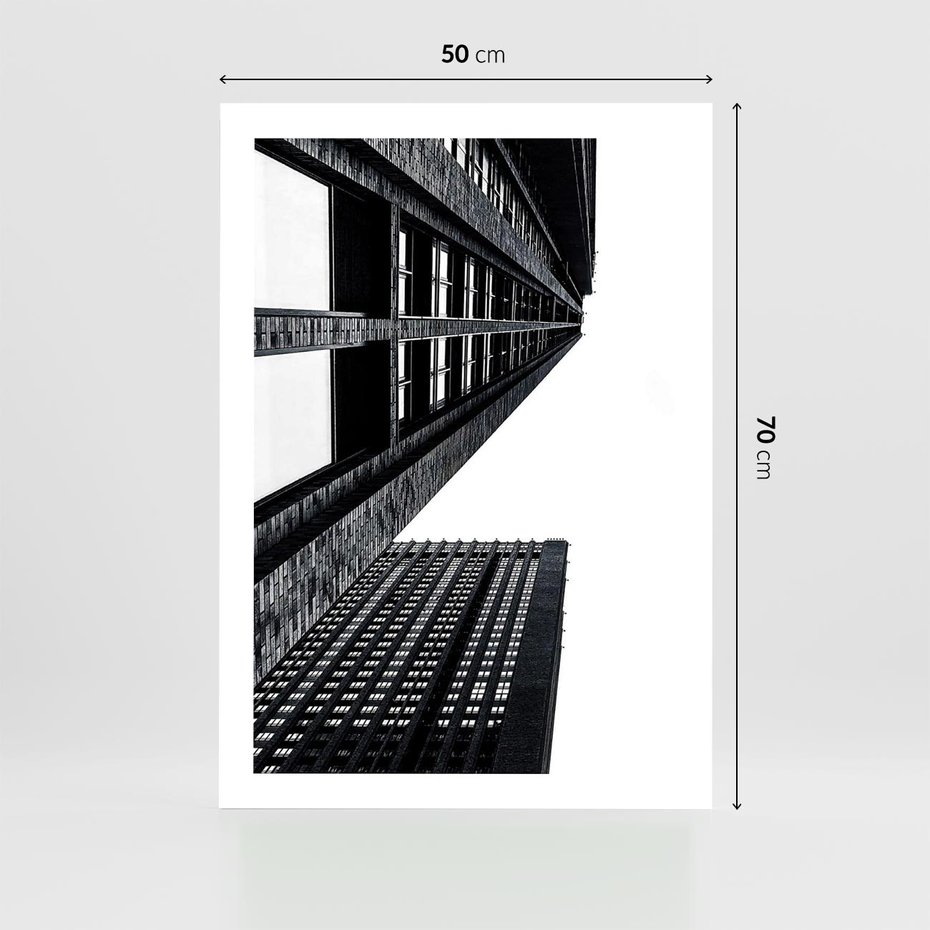 Plakat bez ramy 50x70 - Geometryczna Asymetria - architektura, czarno białe zdjęcie