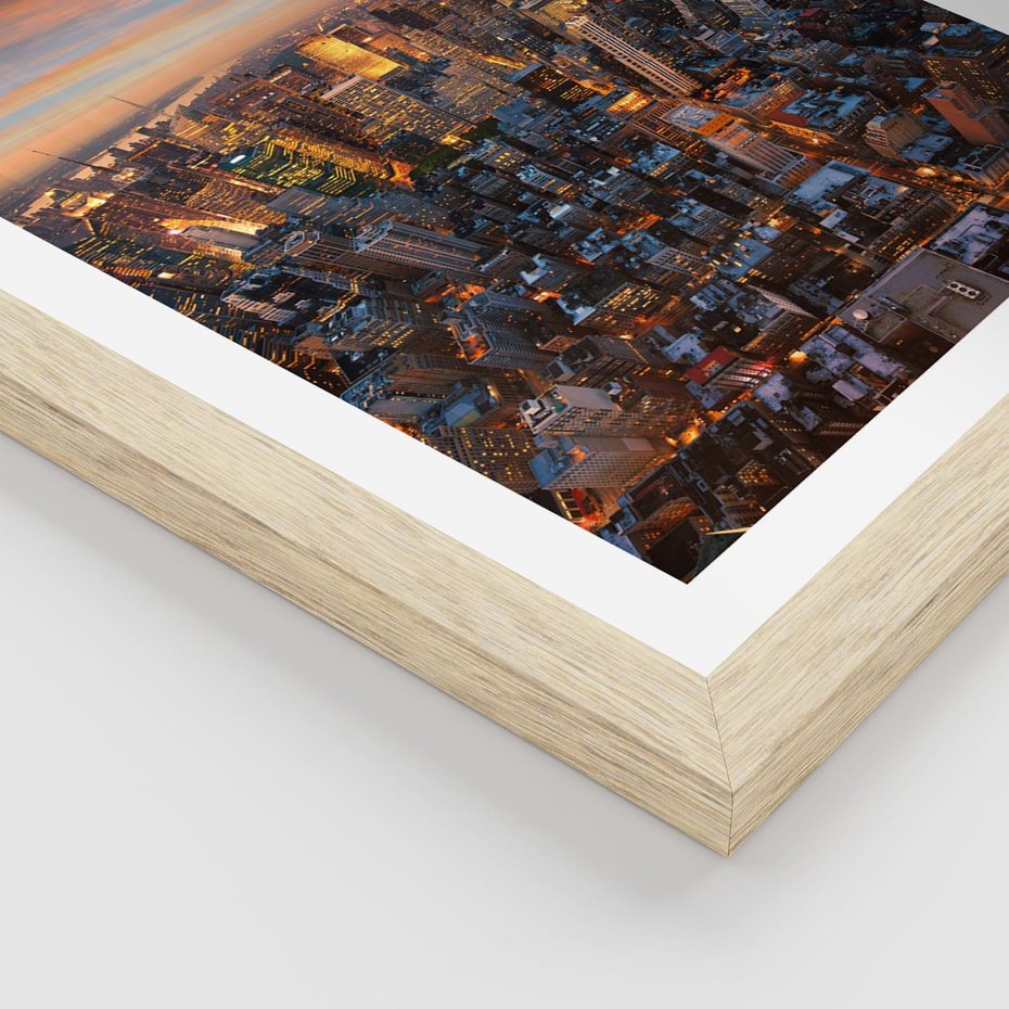 Plakat w ramie 30x40 - Miasto wieżowców w perspektywie - miasto, wieżowce - rama drewno