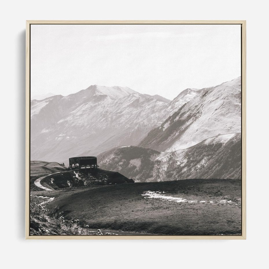 Obraz w ramie 80x80 - Wzgórza w Bieli - górski krajobraz, punkt widokowy - rama drewno