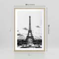 Plakat w ramie 50x70 - Wieża Eiffla - czarno białe zdjecie, wieża eiffla - rama drewno