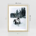 Plakat w ramie 30x40 - Świąteczna Przygoda - renifer, śnieg - rama drewno