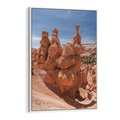 Obraz w ramie 70x100 - Spektakularne Formacje Naturalne - kanion, pustynia - rama biała
