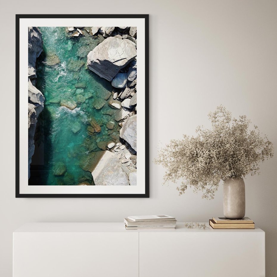 Plakat bez ramy 30x40 - Spotkanie natury i siły - rzeka, skały