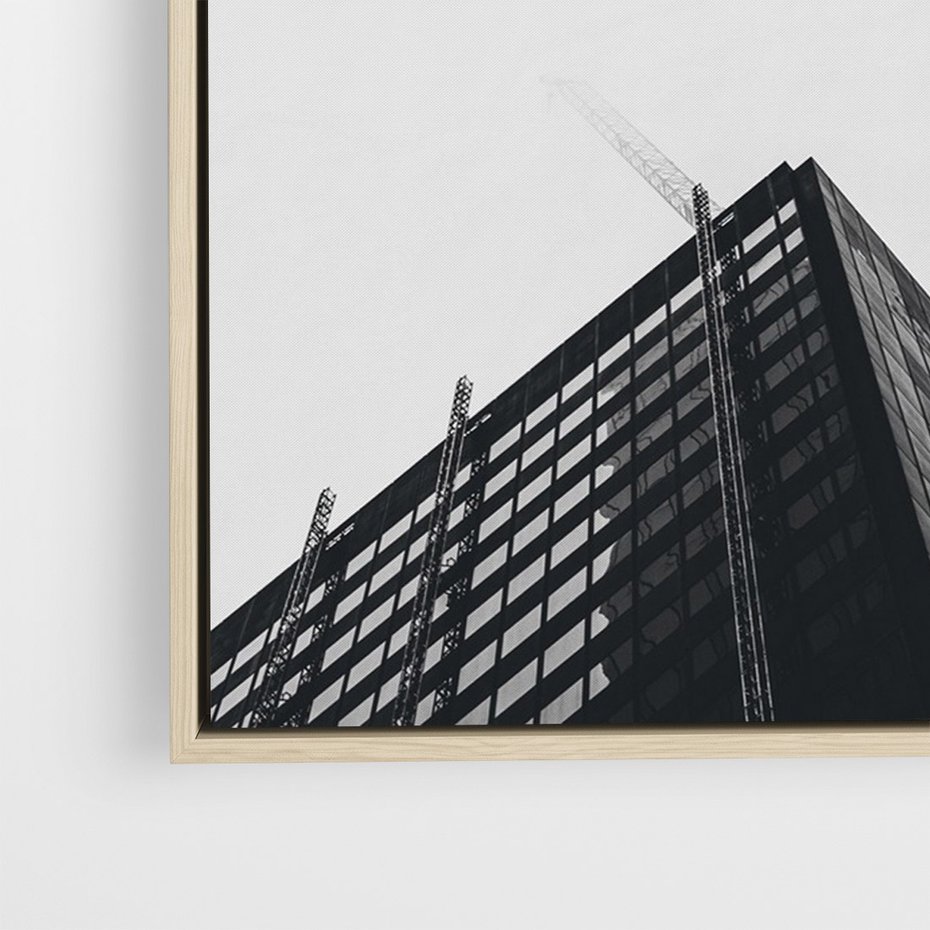 Obraz w ramie 70x100 - Nowoczesna Dynamika - perspektywa, wieżowce - rama drewno