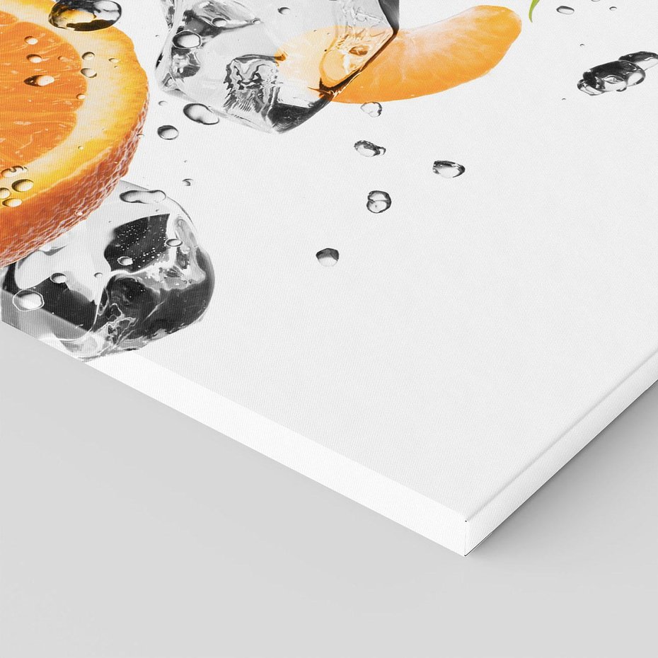 Obraz na płótnie 70x100 - Słoneczne pomarańcze z wodą - pomarańcze, woda