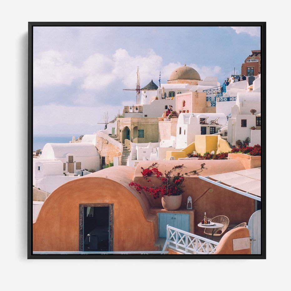 Obraz w ramie 50x50 - Błękit Morza i Białe Domki - Santorini, wyspa - rama czarna