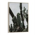 Obraz w ramie 50x70 - Boho oaza wśród kaktusów - kaktusy, pustynia - rama drewno