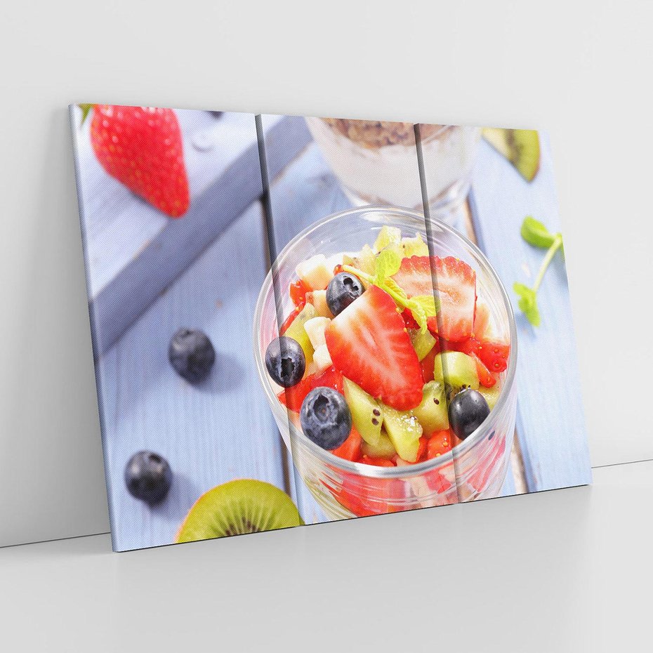 Obraz na płótnie 120x80 - Świeżość i Zdrowie - sałatka, owoce