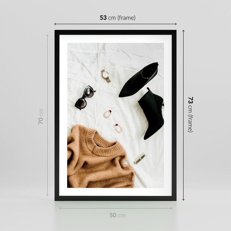 Plakat w ramie 50x70 - Styl i Klasyka - modowa fotografia, sweter - rama czarna