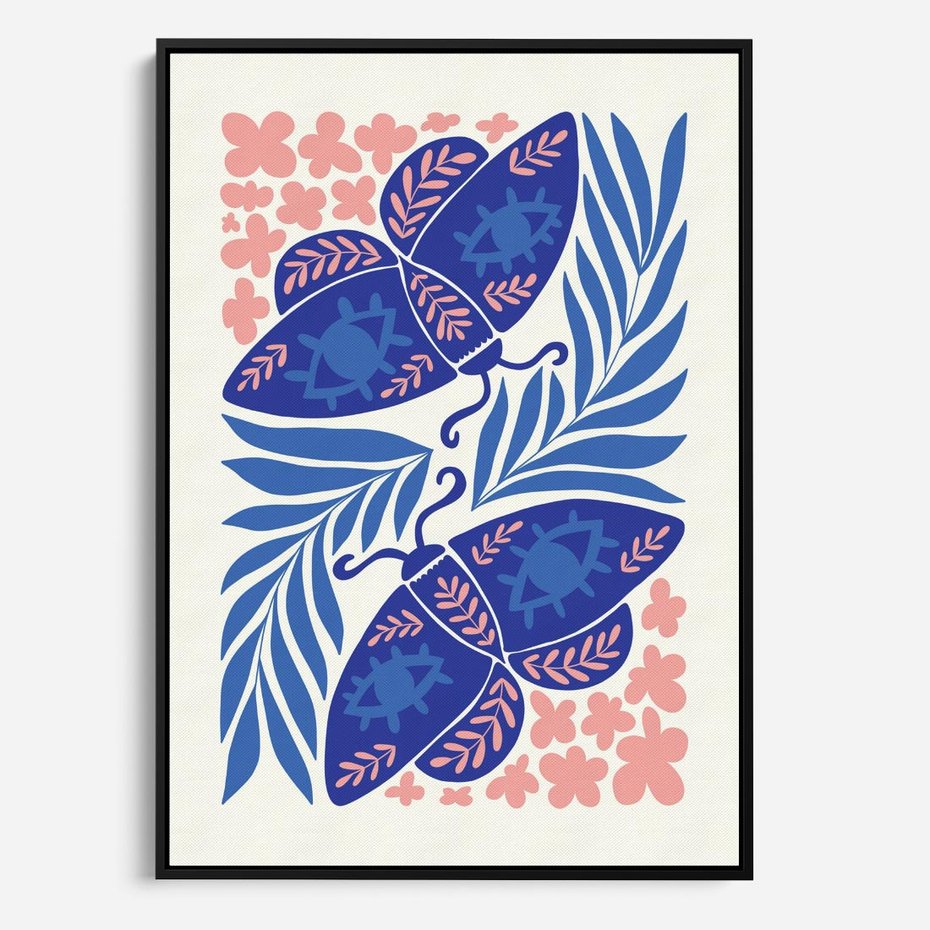 Obraz w ramie 50x70 - Migotliwa Rzeczywistość - ćmy, kwiaty - rama czarna