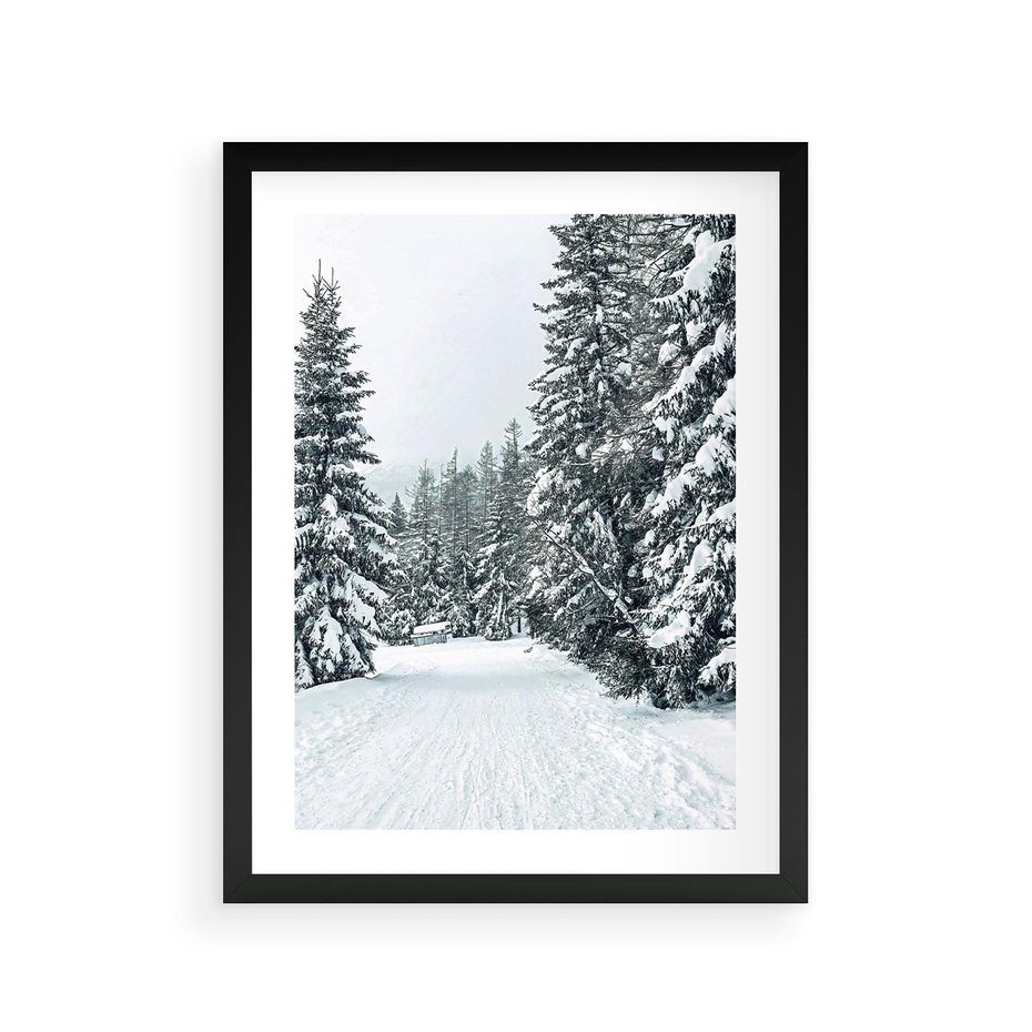 Plakat w ramie 30x40 - Magia Zimy na Obrazie - las, zima - rama czarna