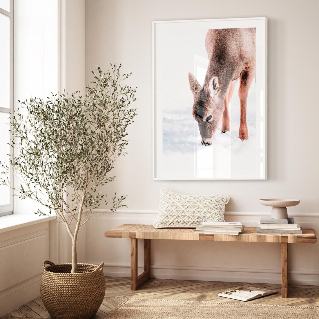 Plakat w ramie 30x40 - Sarna w Zimowym Raju - sarna, na śniegu - rama biała