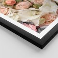 Plakat w ramie 30x40 - Kwiatowy Rarytas: Róże w Herbacianym Zbliżeniu - kwiaty, herbaciane - rama czarna