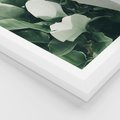 Plakat w ramie 50x70 - Zgaszona Uroda Natury - zielone liście, zgaszona zieleń - rama biała