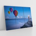 Obraz na płótnie 120x80 - Latarnia morska z balonami nad morzem - latarnia, morska