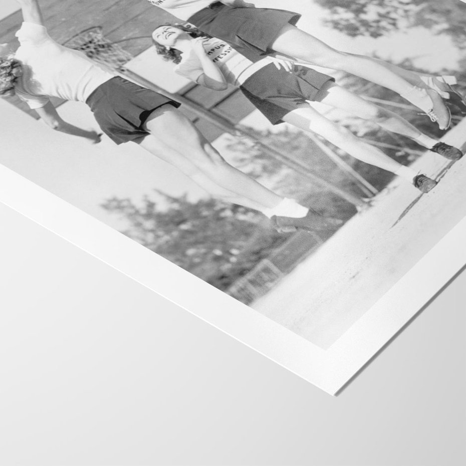 Plakat bez ramy 50x70 - Sport to Zdrowie - retro zdjęcie, czarno białe