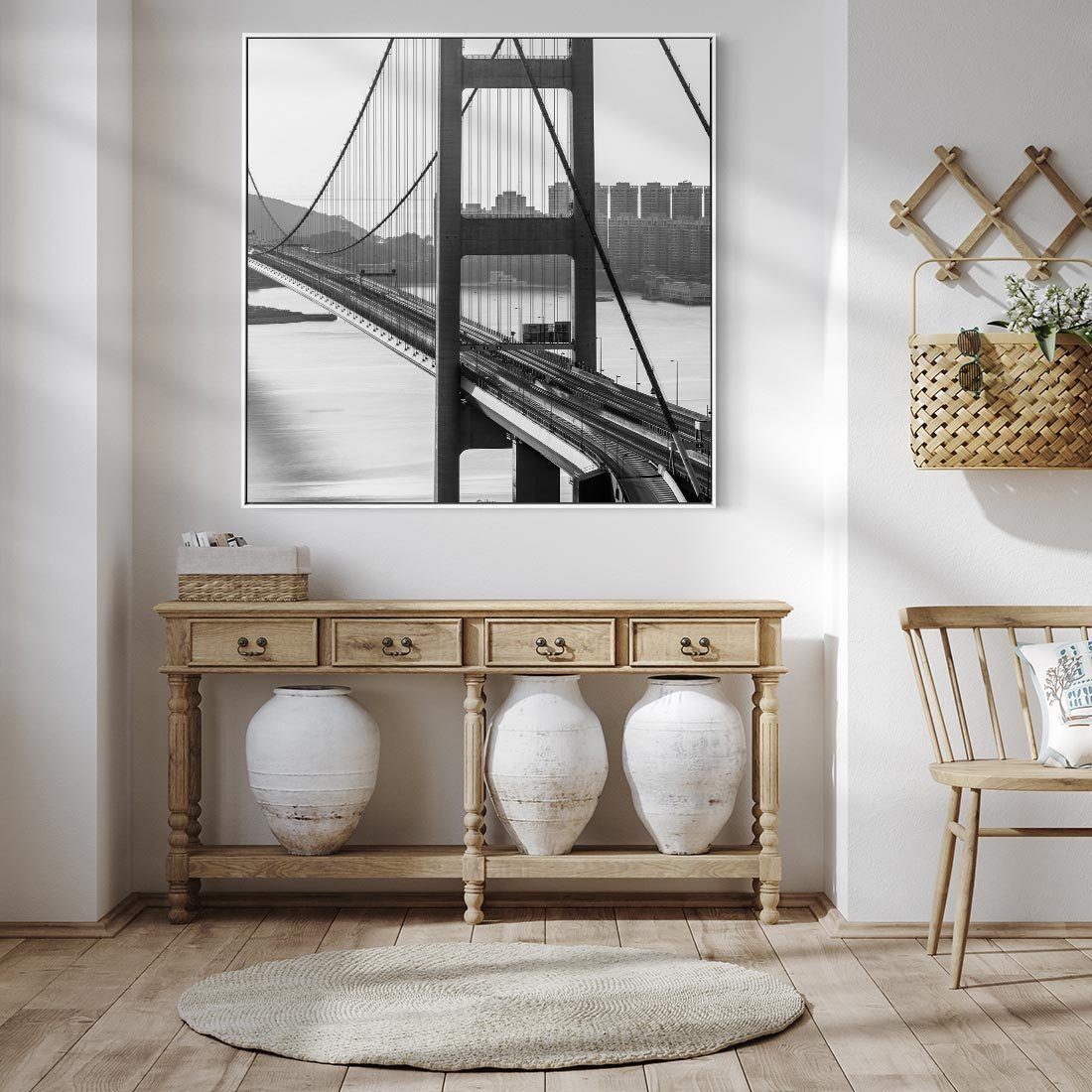Obraz w ramie 80x80 - Ikona Miasta - most Nowy Jork, czarno biała fotografia - rama biała