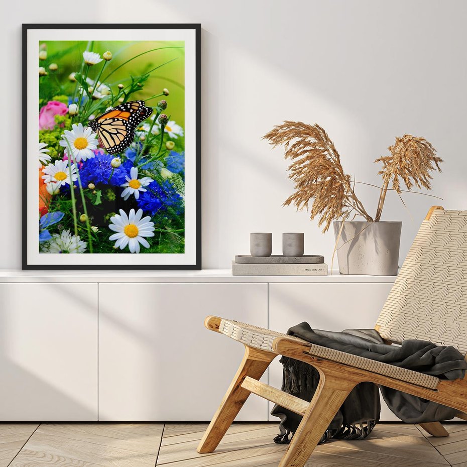 Plakat w ramie 40x50 - Kwiatowy Taniec - motyl, kwiaty - rama czarna