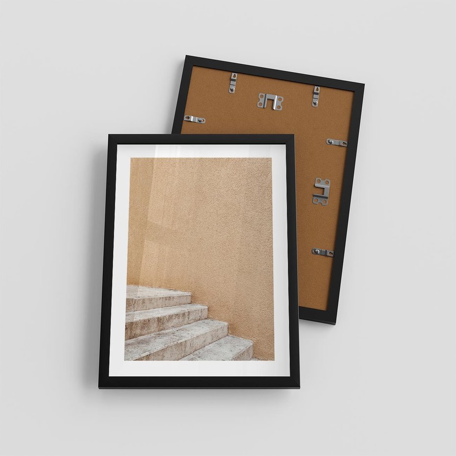 Plakat w ramie 30x40 - Schod w Beżu - schody, minimalizm - rama czarna