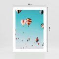 Plakat bez ramy 30x40 - Balonowa Ekscytacja - balony latają w powietrzu, wyścigi balonów
