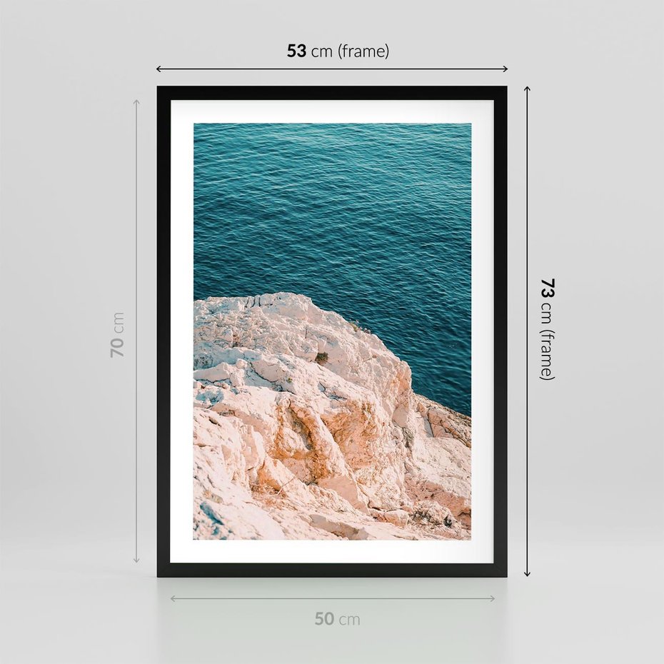 Plakat w ramie 50x70 - Klifowy Horyzont: Brzeg Morza - brzeg morza, klify - rama czarna