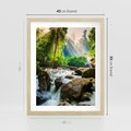 Plakat w ramie 40x50 - Idylliczny strumyk w urokliwym lesie - strumyk, las - rama drewno