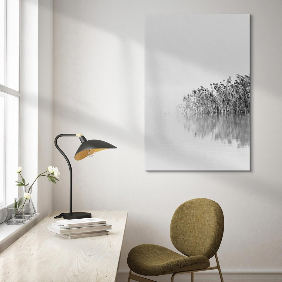 Obraz na płótnie 70x100 - Mglisty Brzeg Jeziora - czarno białe zdjęcie, zamglone jezioro