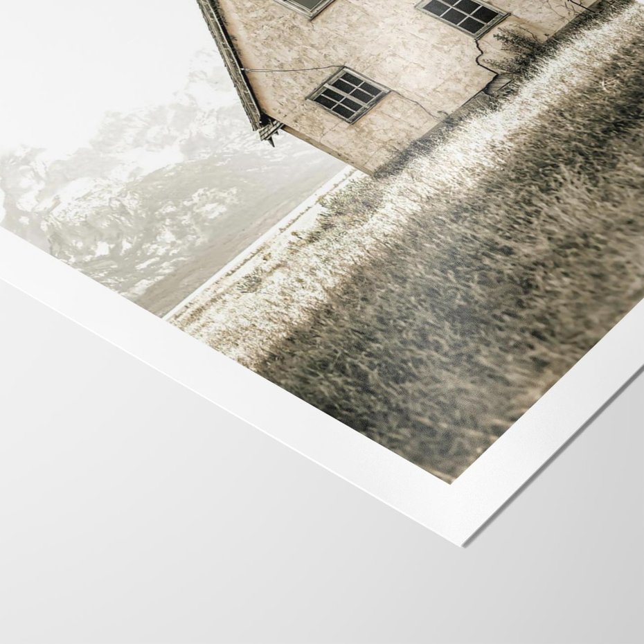 Plakat bez ramy 40x50 - Ciepła Atmosfera - dom, stary dom w górach