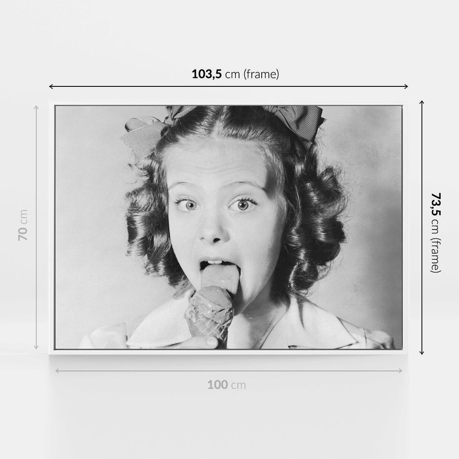 Obraz w ramie 100x70 - Pyszny Deser - retro zdjęcie, czarno białe - rama biała