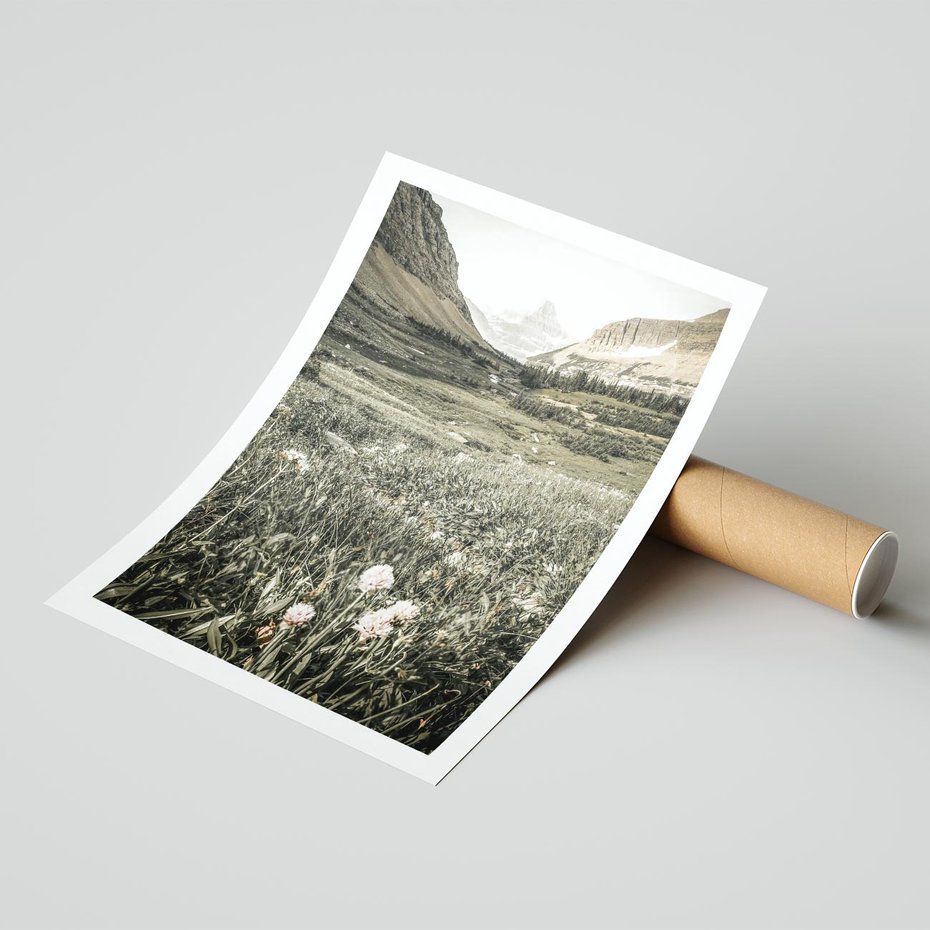 Plakat bez ramy 30x40 - Nostalgiczne Góry - górski krajobraz, łaka w górach