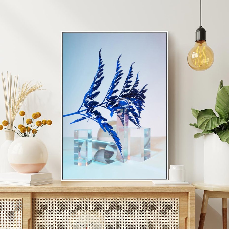 Obraz w ramie 50x70 - Intensywny Kolor Natury - liście, kobalt - rama biała