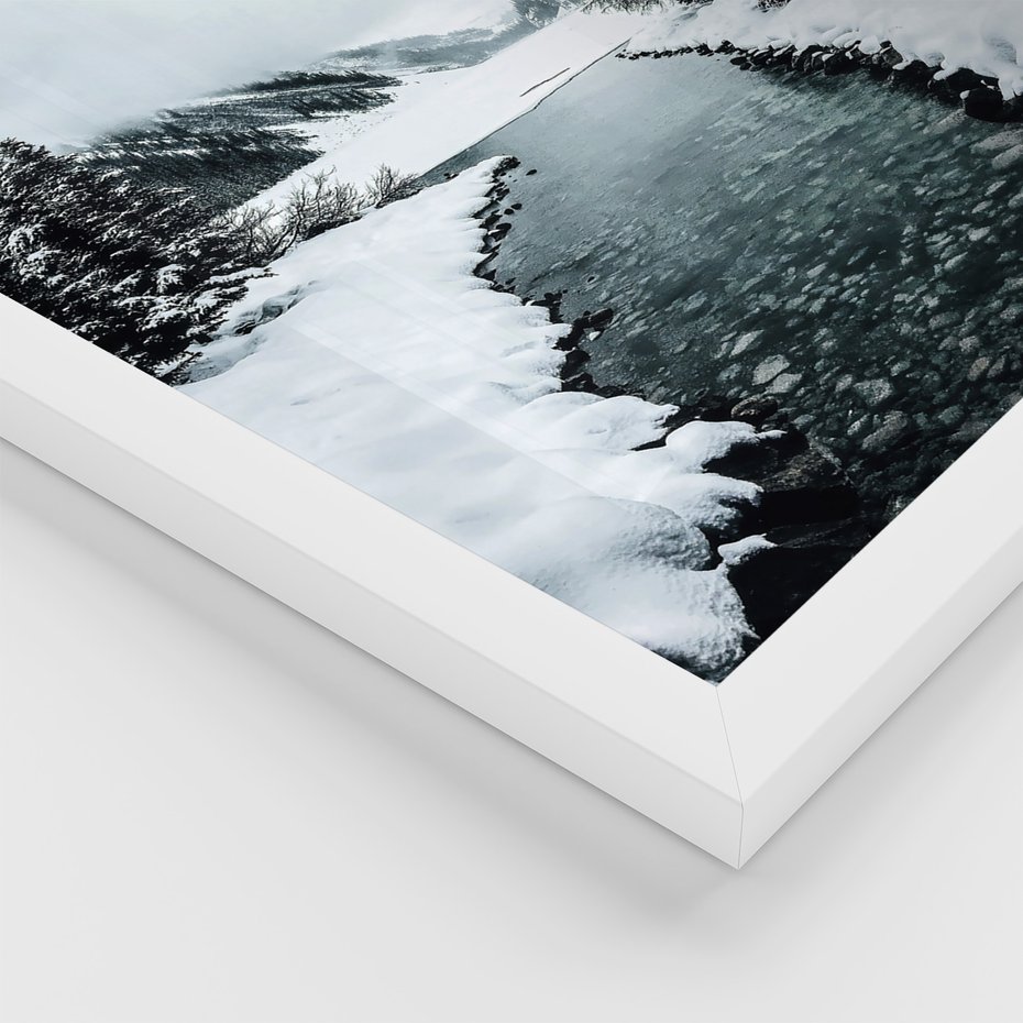 Zestaw obrazy w ramie 30x40 galeria - Jeleń, górska, chatka, zima - rama biała