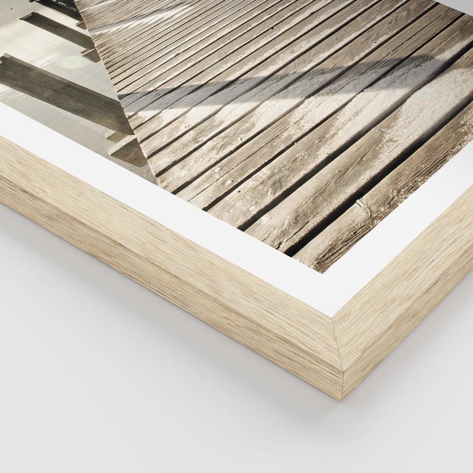 Plakat w ramie 40x50 - Idylliczny pomost nad jeziorem - pomost, jezioro - rama drewno