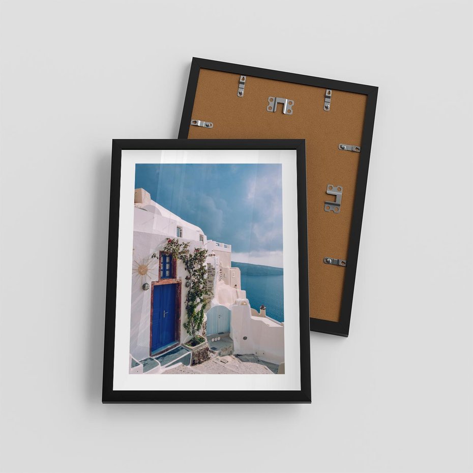 Plakat w ramie 30x40 - Urok Greckiej Wyspy - Santorini, Grecja - rama czarna