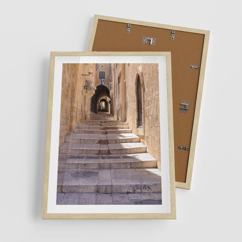 Plakat w ramie 50x70 - miasto w innej odsłonie - uliczka, perspektywa - rama drewno