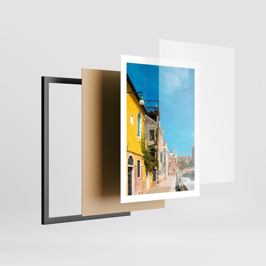 Plakat w ramie 50x70 - Przechadzka w Sercu Miasta - uliczka, perspektywa - rama czarna