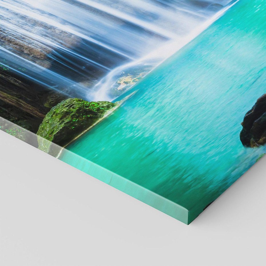 Obraz na płótnie 50x70 - : Moc Natury - wodospad, rzeka