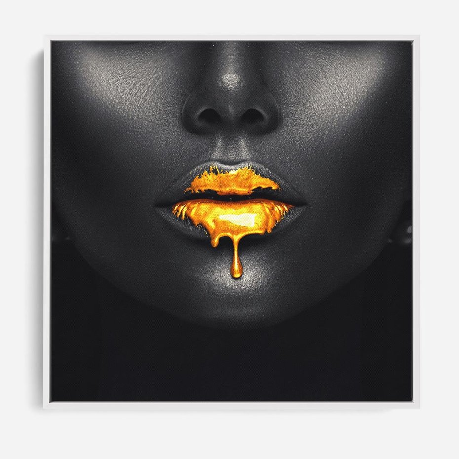 Obraz w ramie 50x50 - Złote Usta Kobiety - złote, usta - rama biała