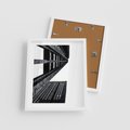 Plakat w ramie 40x50 - Geometryczna Asymetria - architektura, czarno białe zdjęcie - rama biała