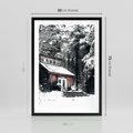 Plakat w ramie 50x70 - Zimowy Urok Drewnianego Domku - zima, drewniany domek - rama czarna
