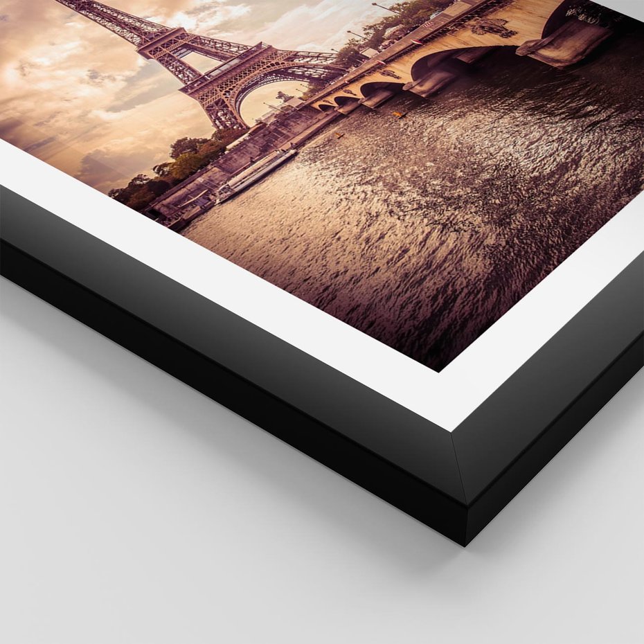 Plakat w ramie 40x50 - Eiffla: ikona Paryża - Eiffla, Paryż - rama czarna