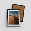 Plakat w ramie 30x40 - Piasek pustyni w ogniu - pustynia, piasek - rama czarna