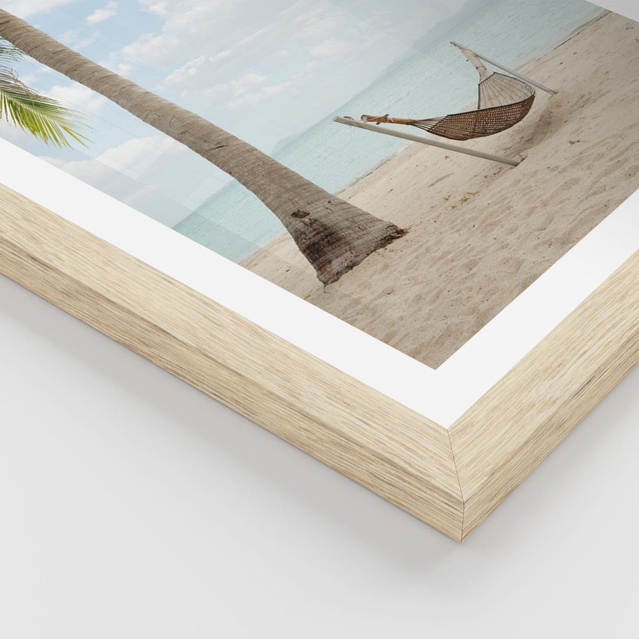 Plakat w ramie 40x50 - Relaks na plaży - palma, hamak - rama drewno