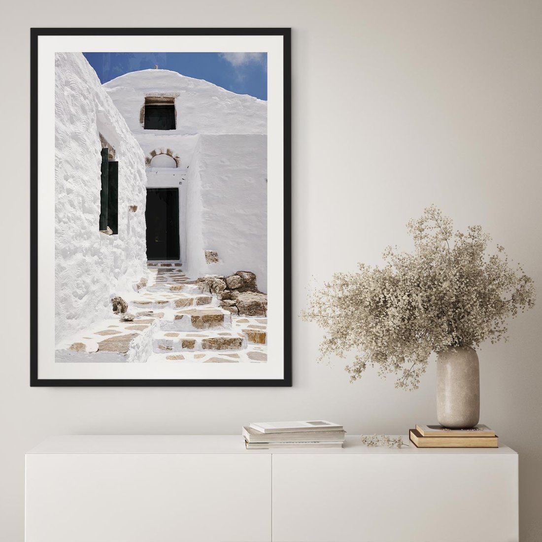 Plakat w ramie 30x40 - Santorini - Grecja błękitem malowana - Santorini, Grecja - rama czarna